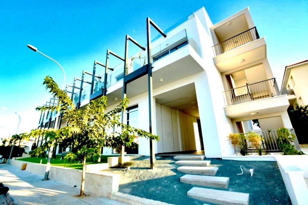 My Mythical Pearl Villa Protaras Bagian luar foto